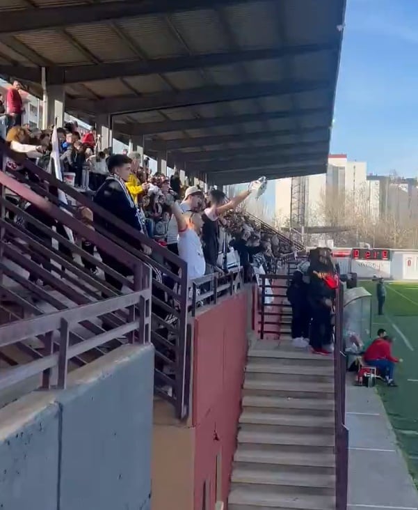 Los aficionados del Salamanca CF UDS, en Laguna de Duero/Salamanca CF UDS