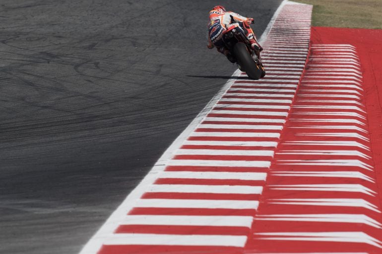 Marc Márquez rueda en el circuito Marco Simoncelli