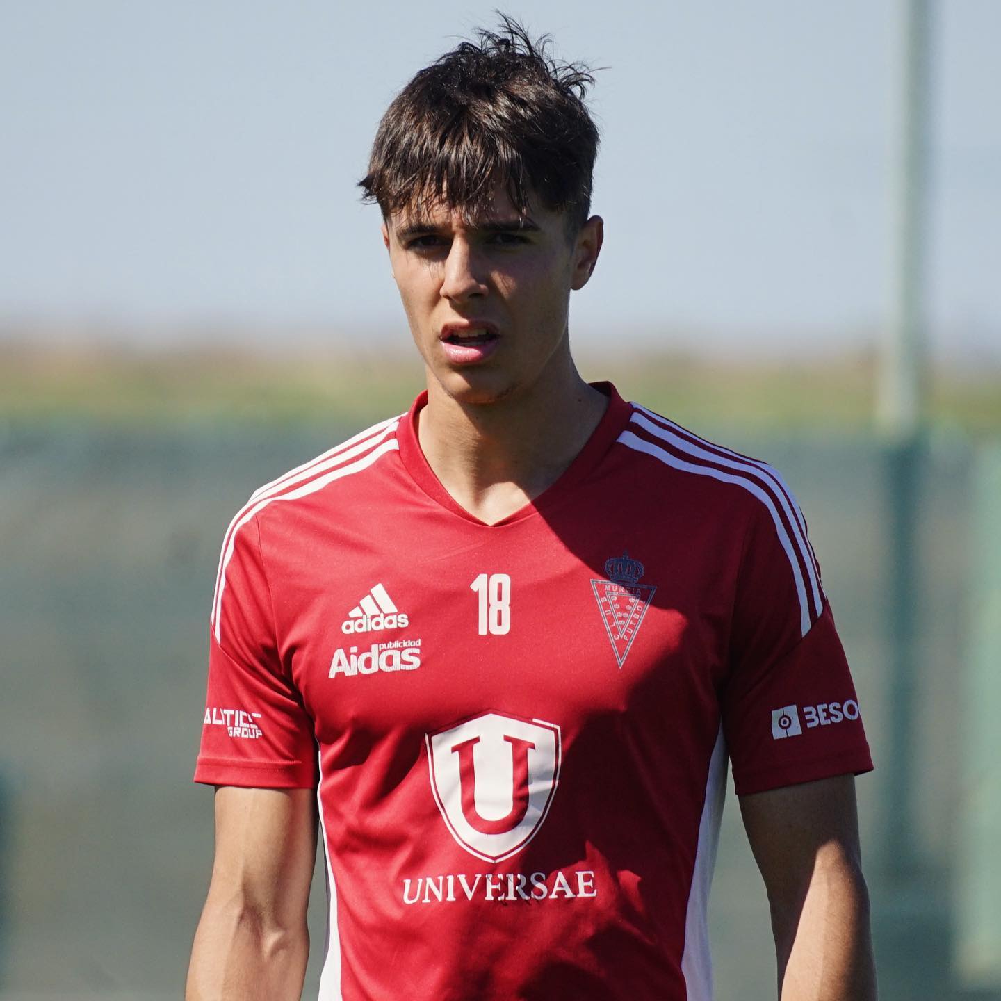 Arnau Ortiz en un entrenamiento con el Real Murcia