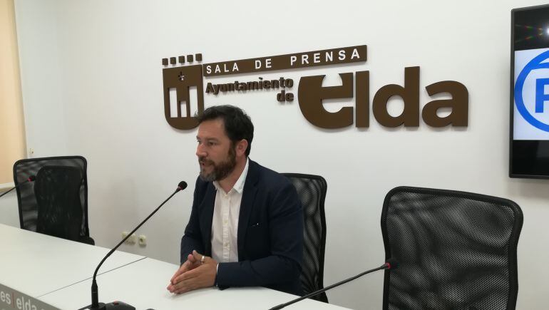 Francisco Muñoz, portavoz de PP en Elda 