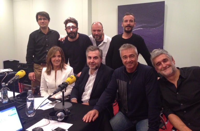 (de izda. a dcha. y de arriba a abajo) Armand Anjauma, Javier Hernáez, Toni Martínez e Íñigo Espinosa. Ana Blanco, Carlos Alsina, Carles Francino y Juanma López Iturriaga