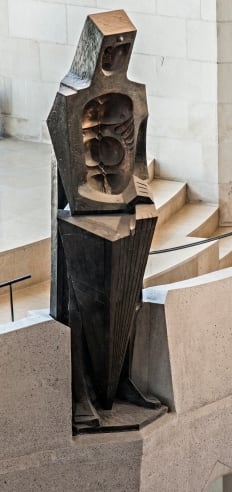 L&#039;escultura de Sant Jordi que figura a la Sagrada Família, de Josep Maria Subirachs