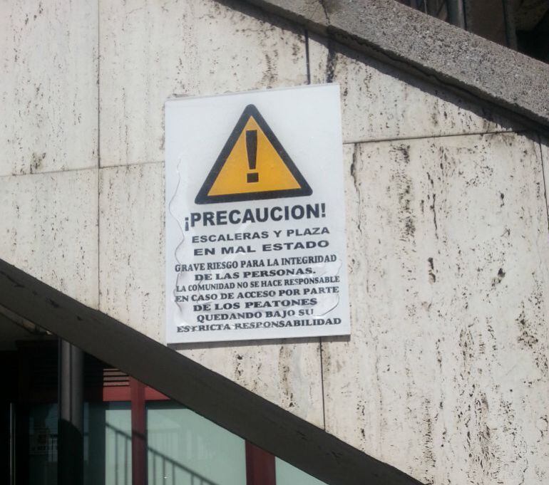 Cartel de advertencia