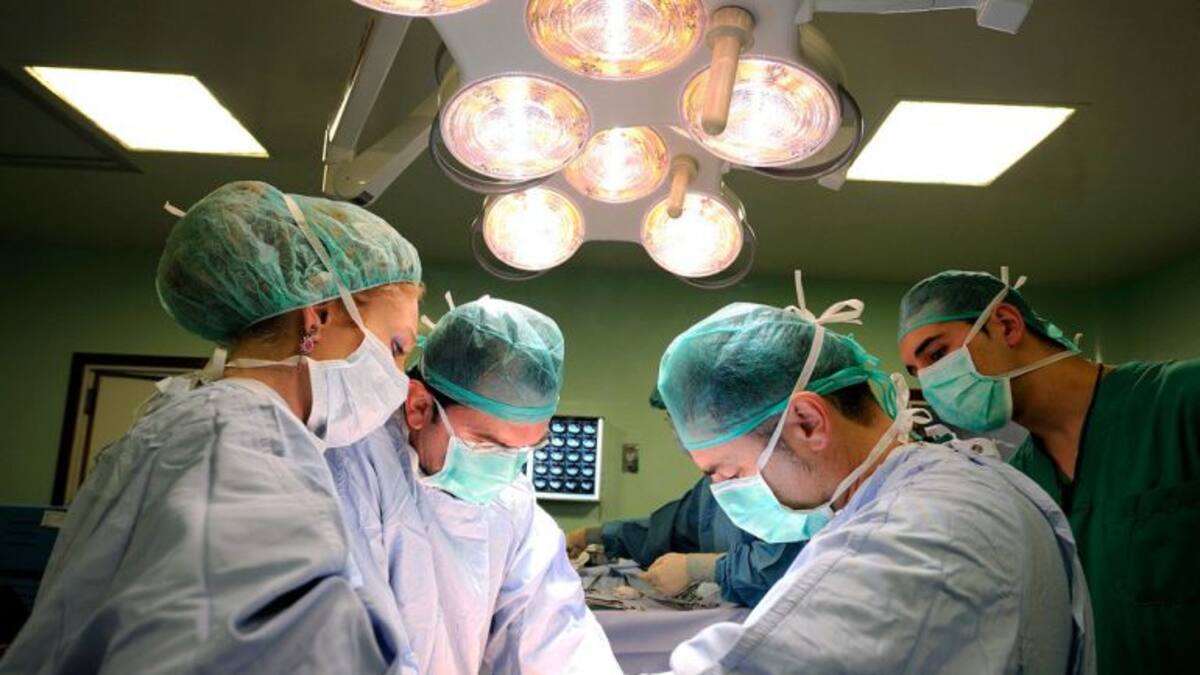 El Parlamento pide compensar “lo antes posible” a las víctimas de la ceguera