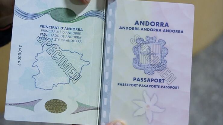 La distribució de passaports estarà normalitzada la setmana vinent