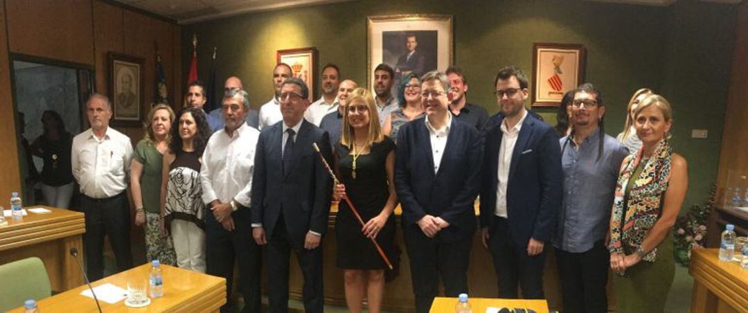 Imagen de Navarro cuando fue investida como alcaldesa 