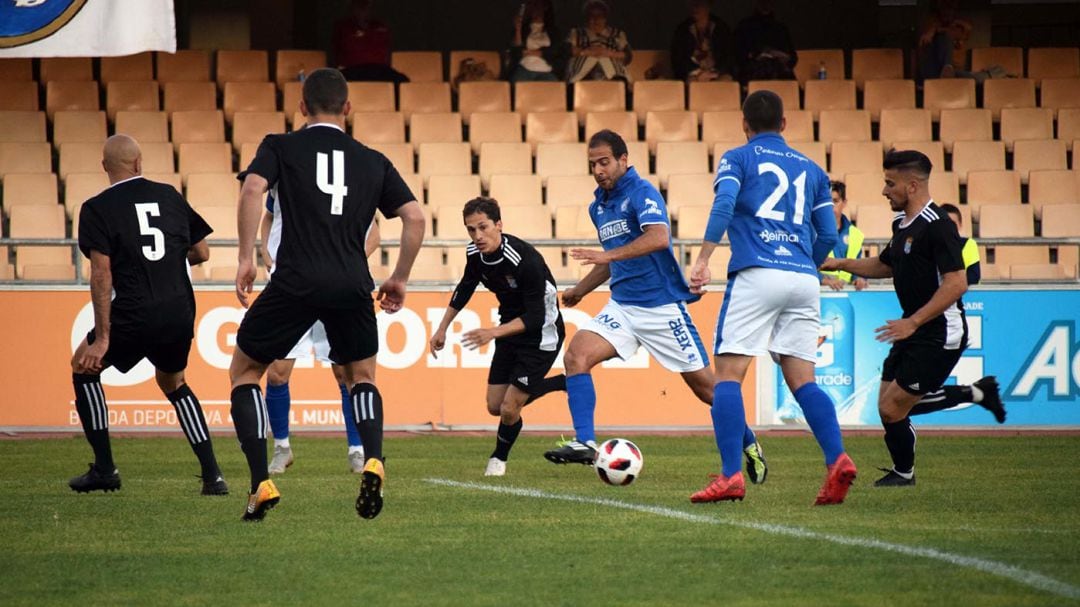 Partido entre el Xerez DFC y el Xerez CD en Chapín 