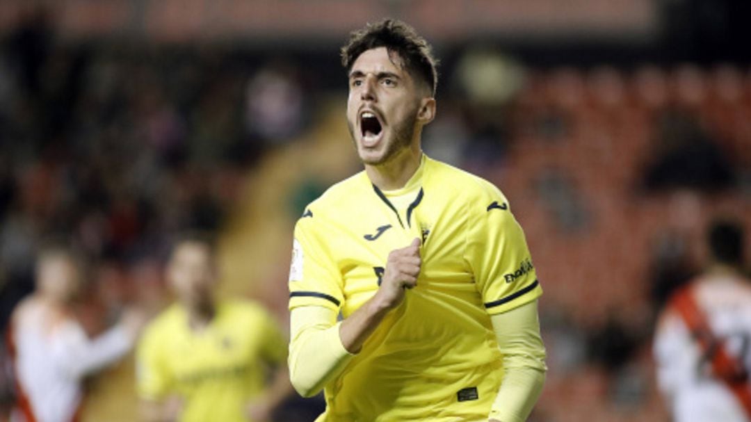 Fer Niño celebra un gol con el Villarreal.