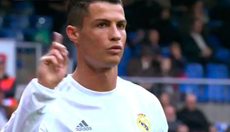 Cristiano Ronaldo recrimina a los aficionados sus pitos a los jugadores blancos