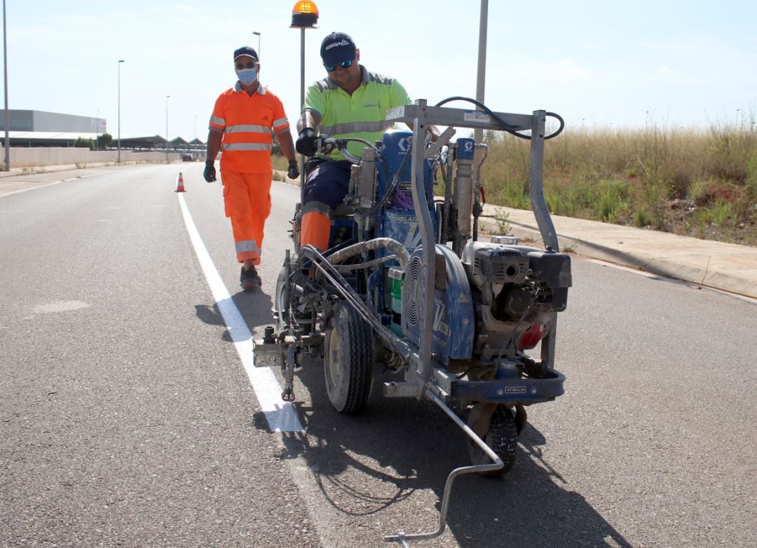 Onda invierte más de 60.000 euros en pintar y señalizar tres de sus polígonos industriales. 