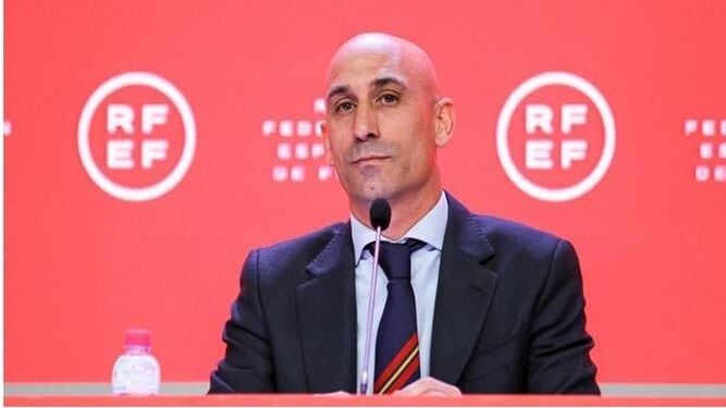 El proyecto de Luis Rubiales con la 1RFEF puede tocar a su fin