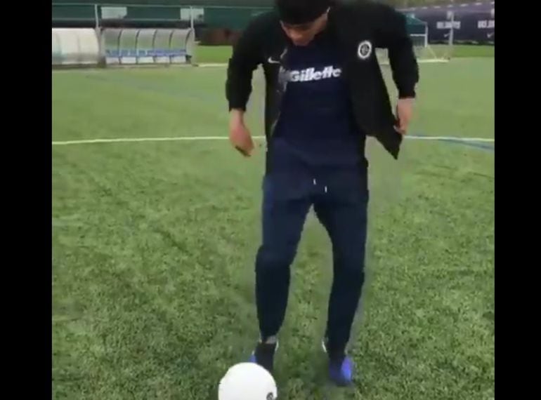 Neymar, en el momento de empezar la filigrana