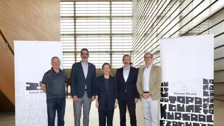 El director-gerente del Kursaal, Iker Goikoetxea, resalta las cifras más significativas del nuevo balance del Palacio de Congresos, en Hoy por Hoy Gipuzkoa