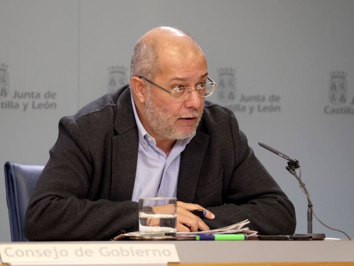 La Junta tratará de solucionar la falta de pediatras "reordenando los servicios"