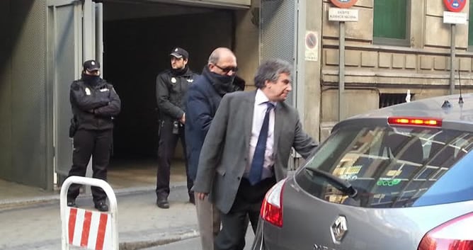 El exguardia civil Jesús Muñecas Aguilar, &#039;capitán Muñecas&#039;, a la salida del juzgado