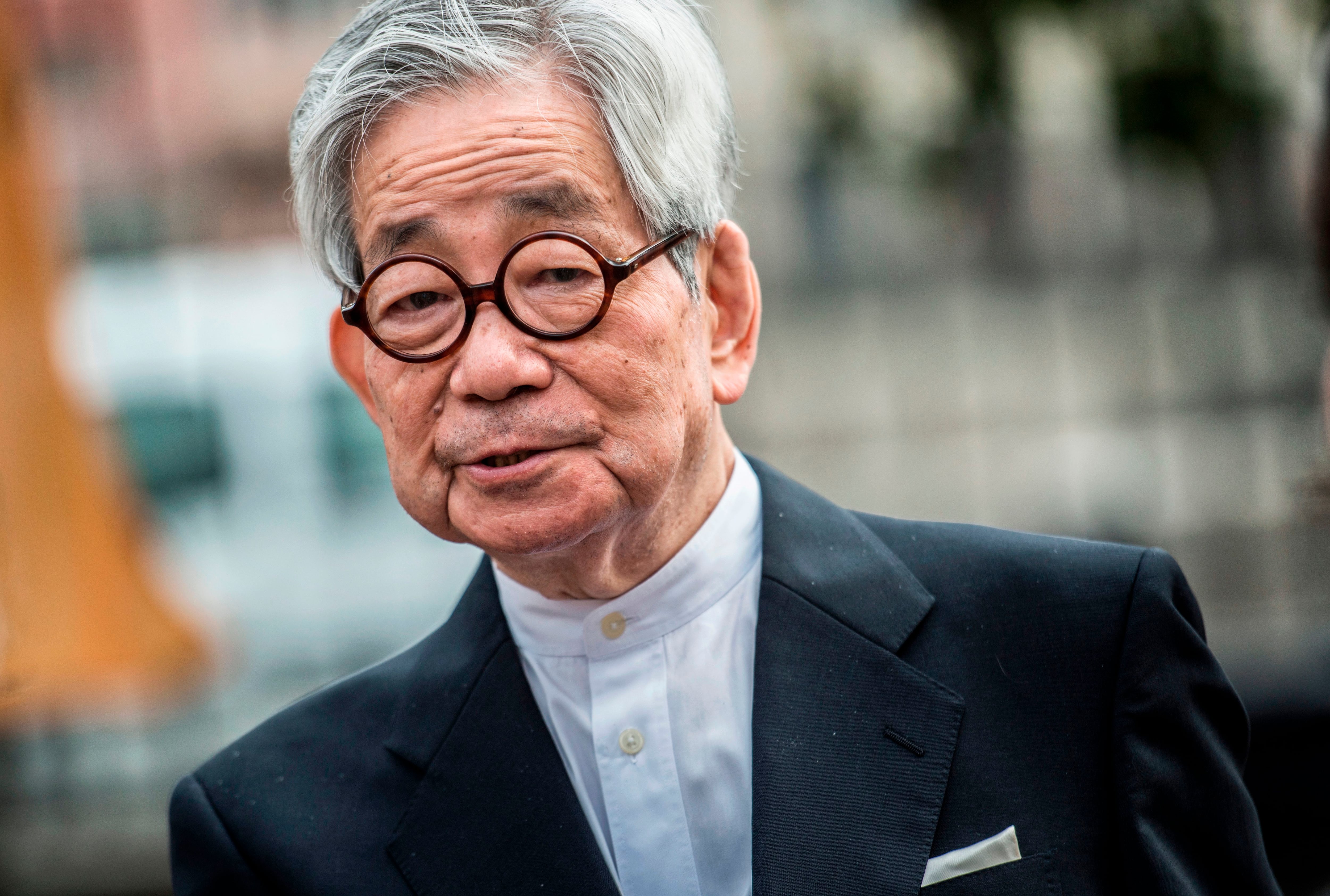 El autor Kenzaburo Oe. AFP PHOTO / JEFF PACHOUD (Photo by Jeff PACHOUD / AFP) (Photo by JEFF PACHOUD/AFP via Getty Images)