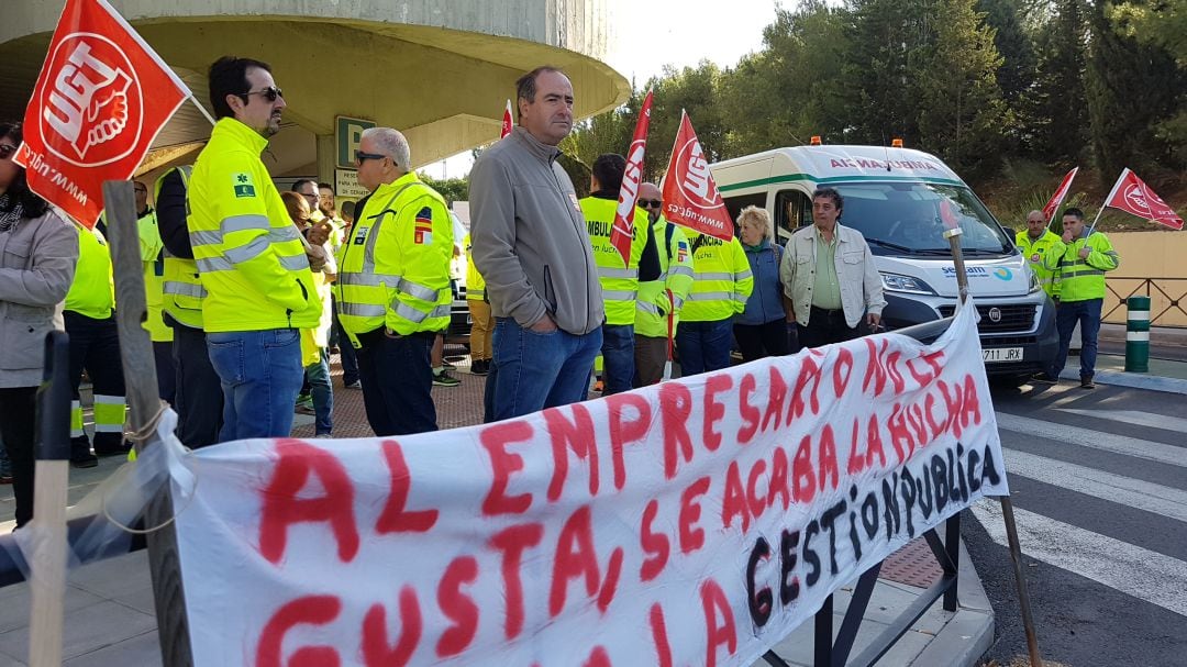 Protesta ambulancias en el Hospital de Guadalajara