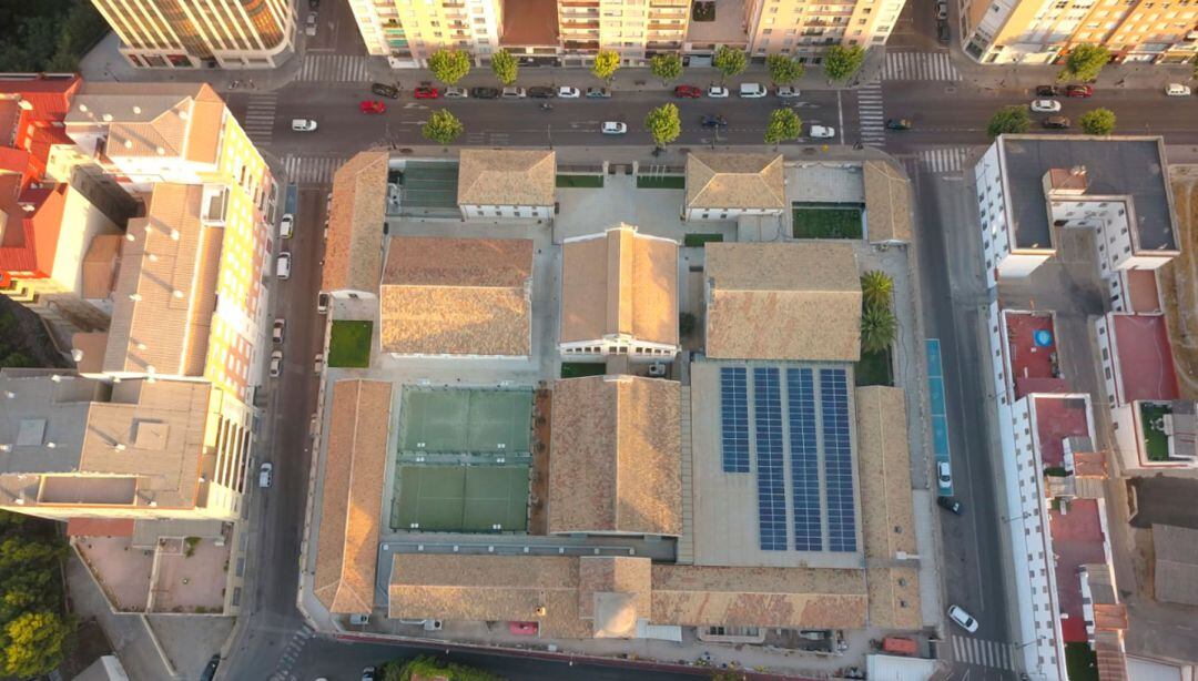 Visión aérea del Complejo Deportivo Eduardo Latorre donde se realizará la vacunación