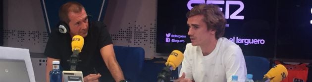 Griezmann, junto a Manu Carreño en El Larguero de la SER