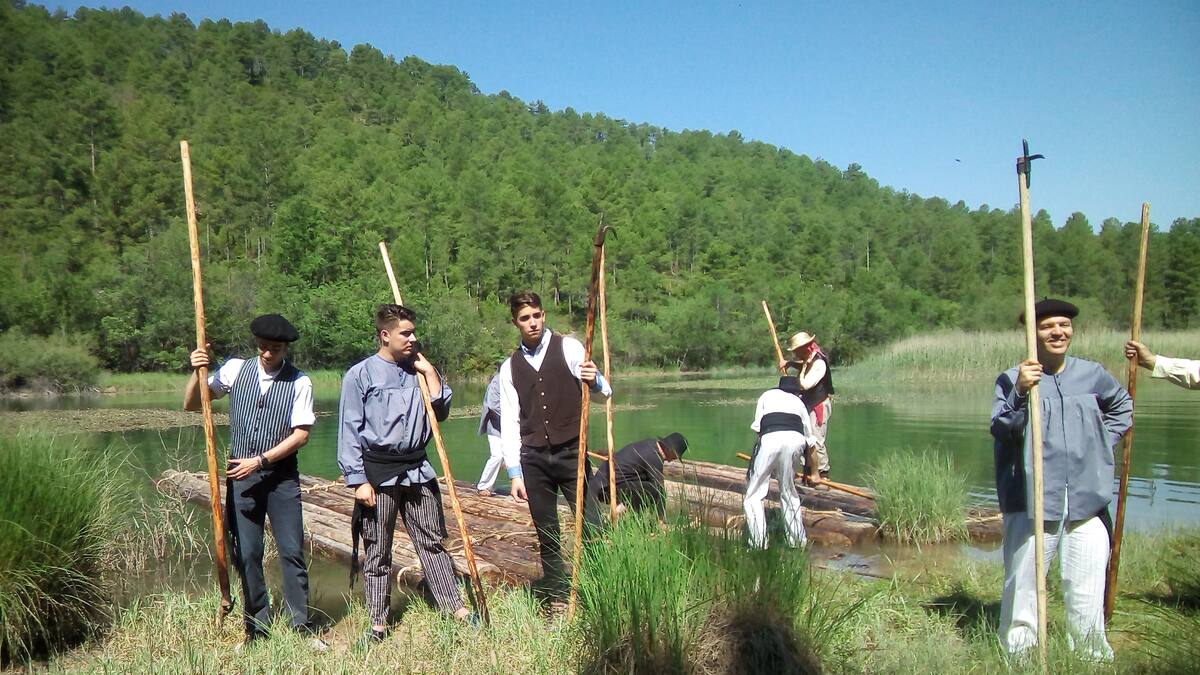 Los oficios perdidos del río Júcar: las maderadas y los gancheros de Cuenca