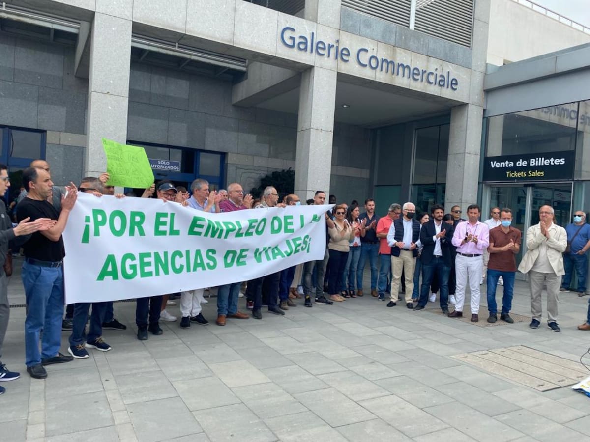 Concentración de las Agencias de Viajes de la Estación Marítima del Puerto de Algeciras