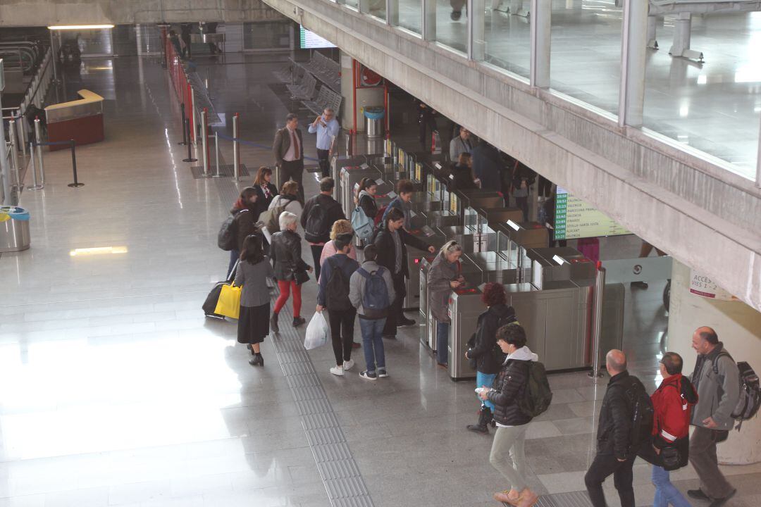 Desde la organización de Consumidores FACUA piden a Renfe mejorar sus servicios y acabar con las cancelaciones y retrasos en los cercanías