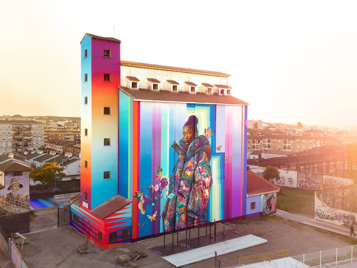 Entrevista a Murfin, autor del mural "Your Dreams" que engalana el edificio de el Silo del Cereal en Linares