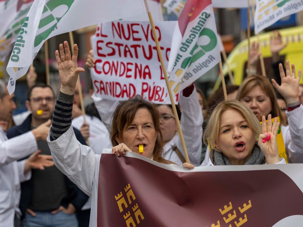 EL TSJ de la Región rebaja los servicios mínimos impuestos por el Gobierno regional para la huelga de médicos