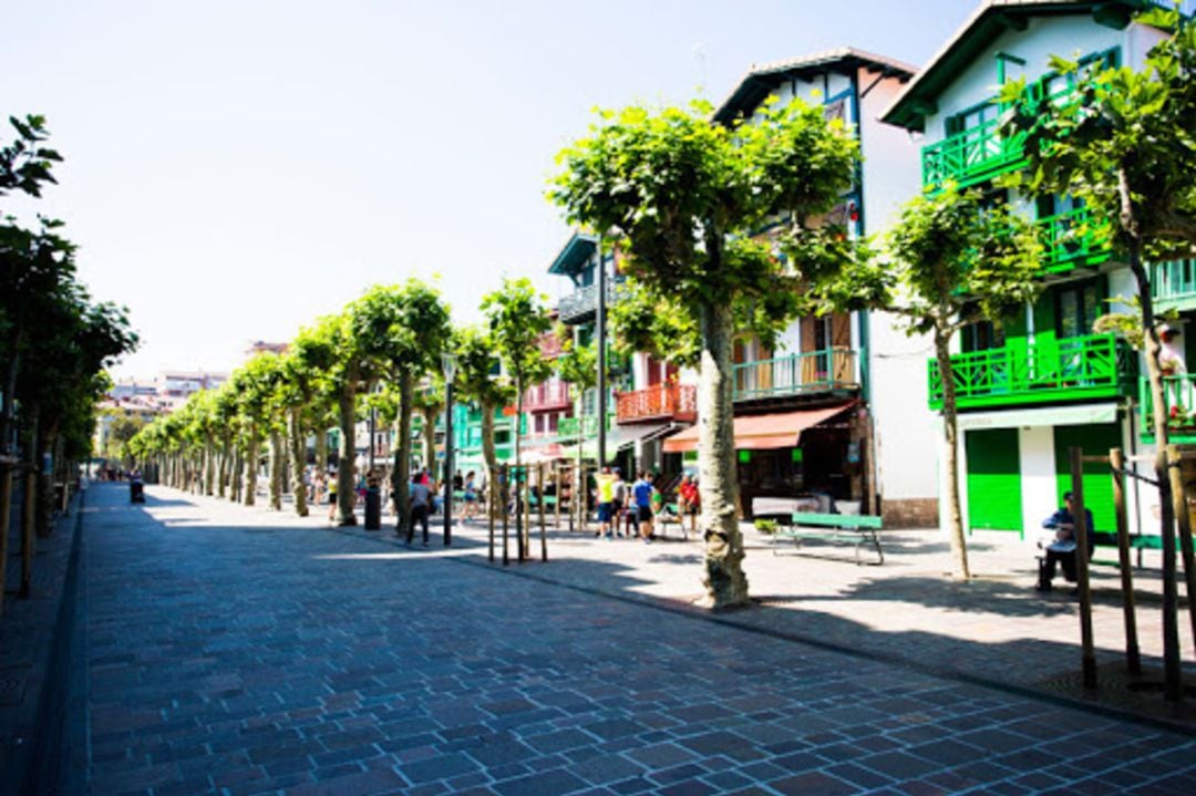 Una de las calles más emblemáticas de Hondarribia 