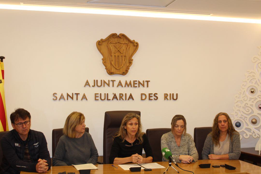 La presentación del programa de fiestas de Navidad de Santa Eulària.