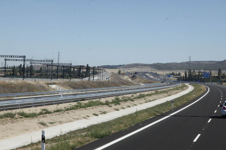 Accesos a los nuevos talleres ferroviarios en la Ronda Exterior Este