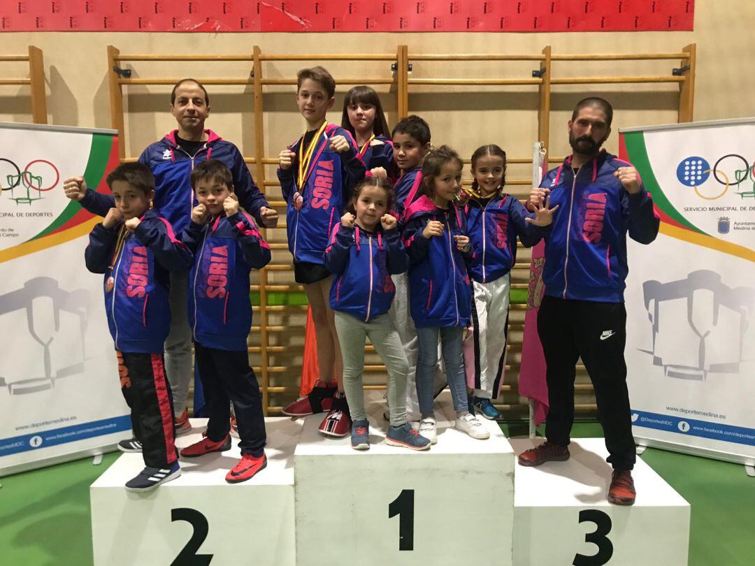 Los medallistas sorianos en el Regional de kickboxing.