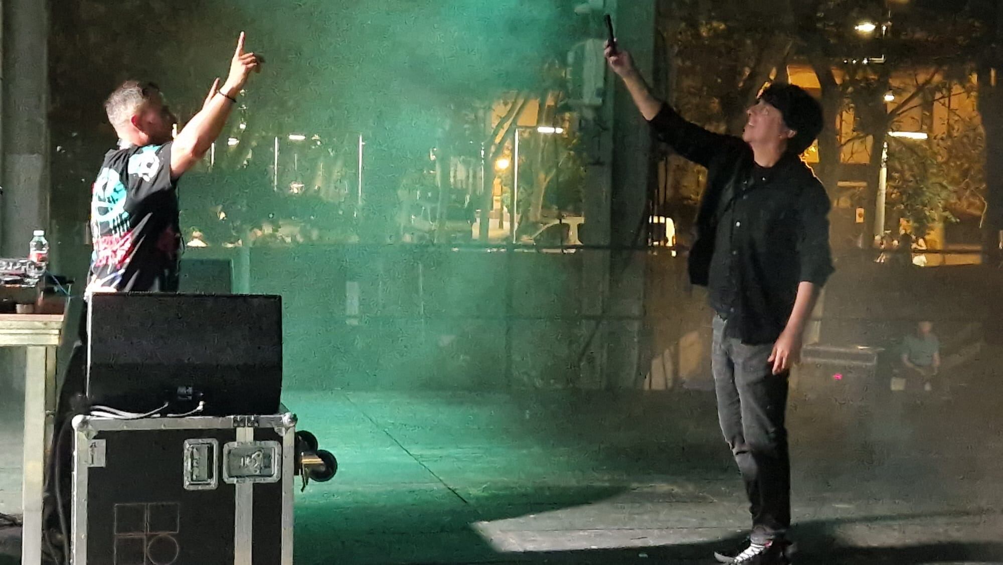 Los dj´s se dan el relevo en el escenario