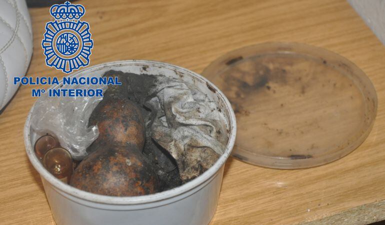 Los agentes han encontrado objetos de vudú en el piso de Fuenlabrada