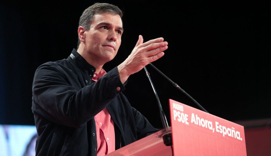 Imagen de archivo del líder del PSOE en un acto de su partido 