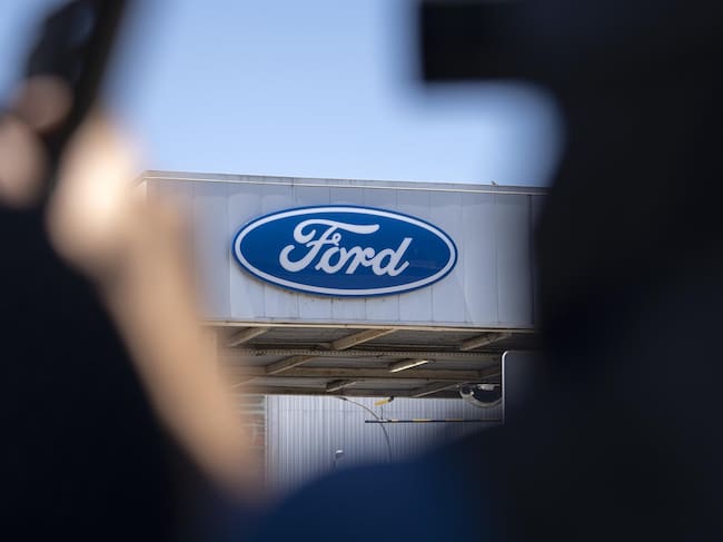 Logo en la fábrica de Ford Almussafes - JORGE GIL- EUROPA PRESS - Archivo