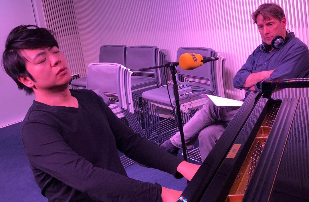 Lang Lang interpreta una pieza de su último álbum, Piano Book