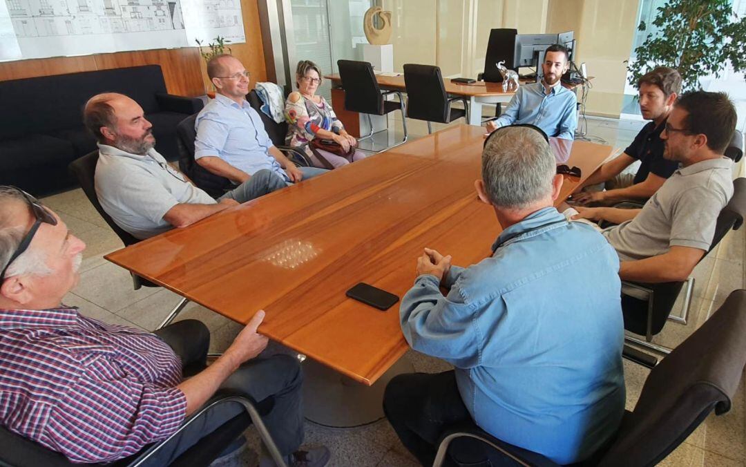 Un momento durante la reunión con el sector