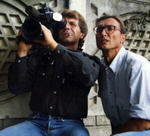 José Luis Márquez (cámara) y Arturo Pérez Reverte (periodista)