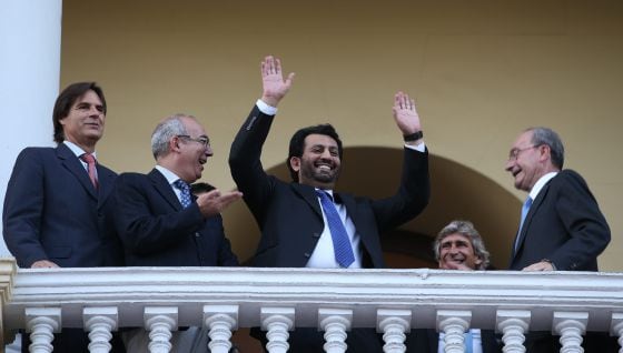 El jeque del Málaga en un acto oficial en el Ayuntamiento de Málaga