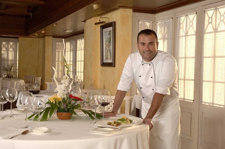 Alexis Álvarez, chef de Los Guayres, reconocido con 1 Sol de la Guía Repsol.