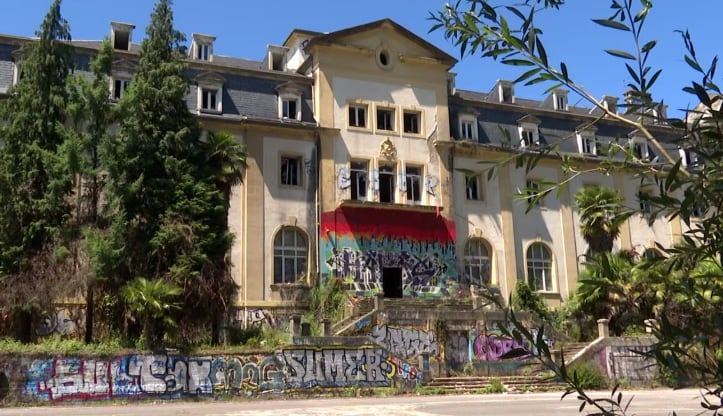 Crítica del Ararteko al ayuntamiento de Donosti por la intervención policial de un edificio okupado en Martutene