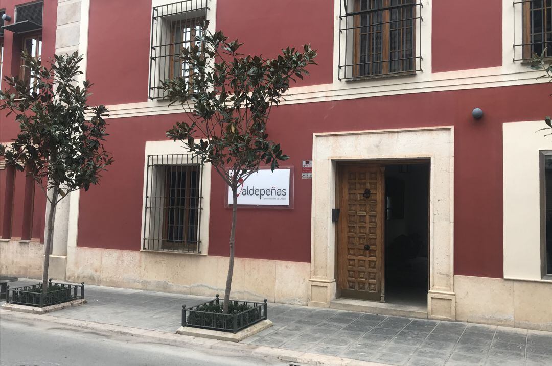 Fachada de la sede de la DO Valdepeñas 