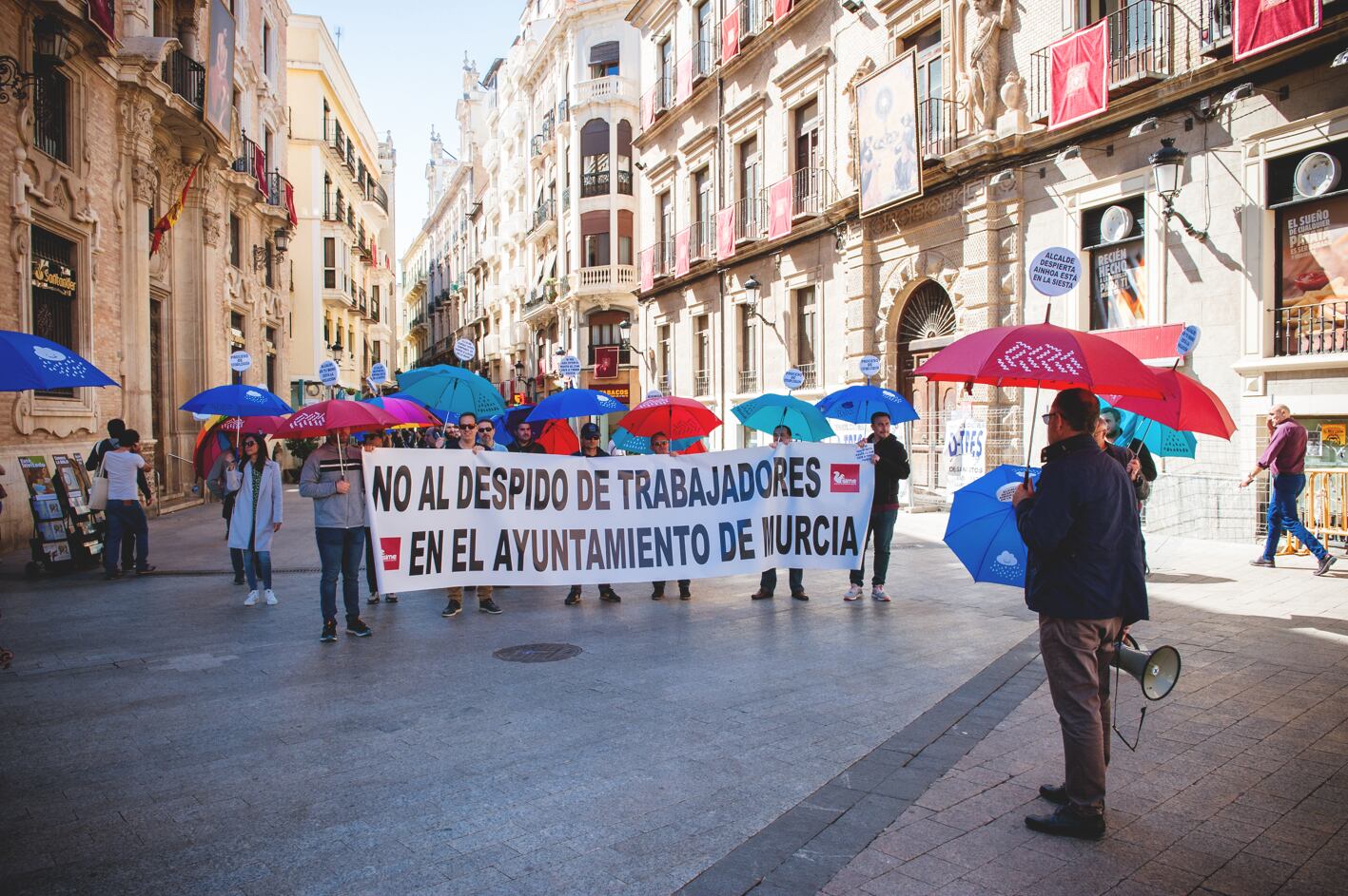 Batucada de protesta del sindicato SIME en Murcia