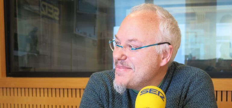 El jefe de gabinete de la alcaldía de Cádiz, José Vicente Barcia, durante su entrevista en Radio Cádiz