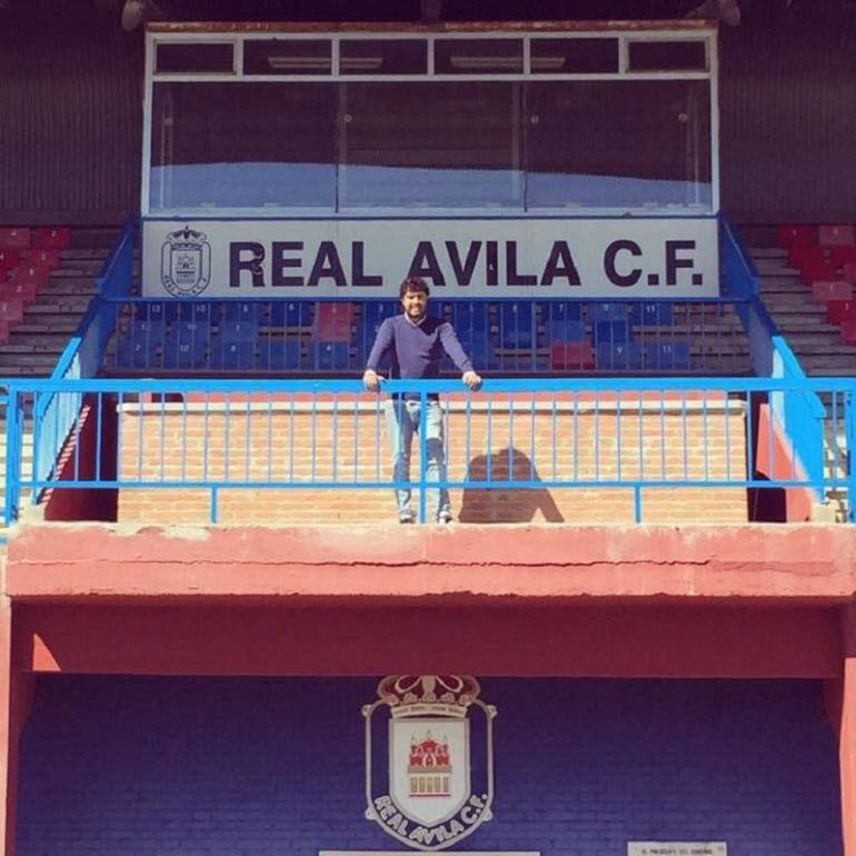 Carlos González, en el palco del Adolfo Suárez