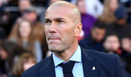 Zinedine Zidane en el partido ante el Valencia en Mestalla