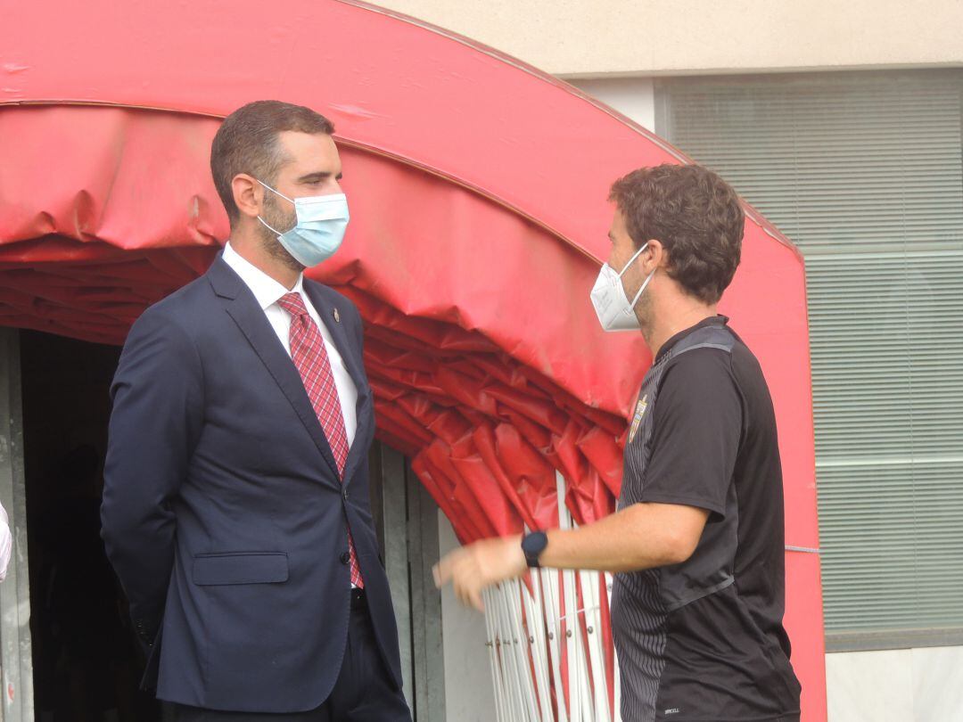 El alcalde con Rubi.