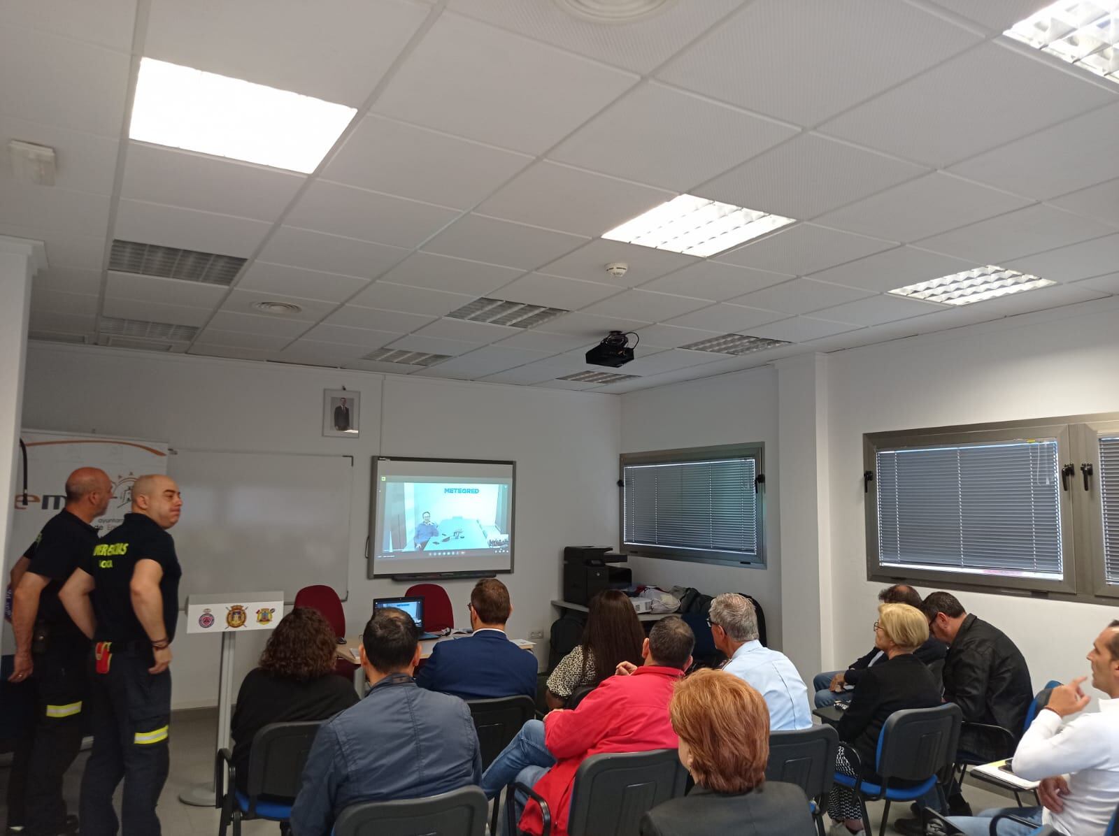 Reunión de coordinación de servicios de emergencias con motivo de la previsión de lluvias.