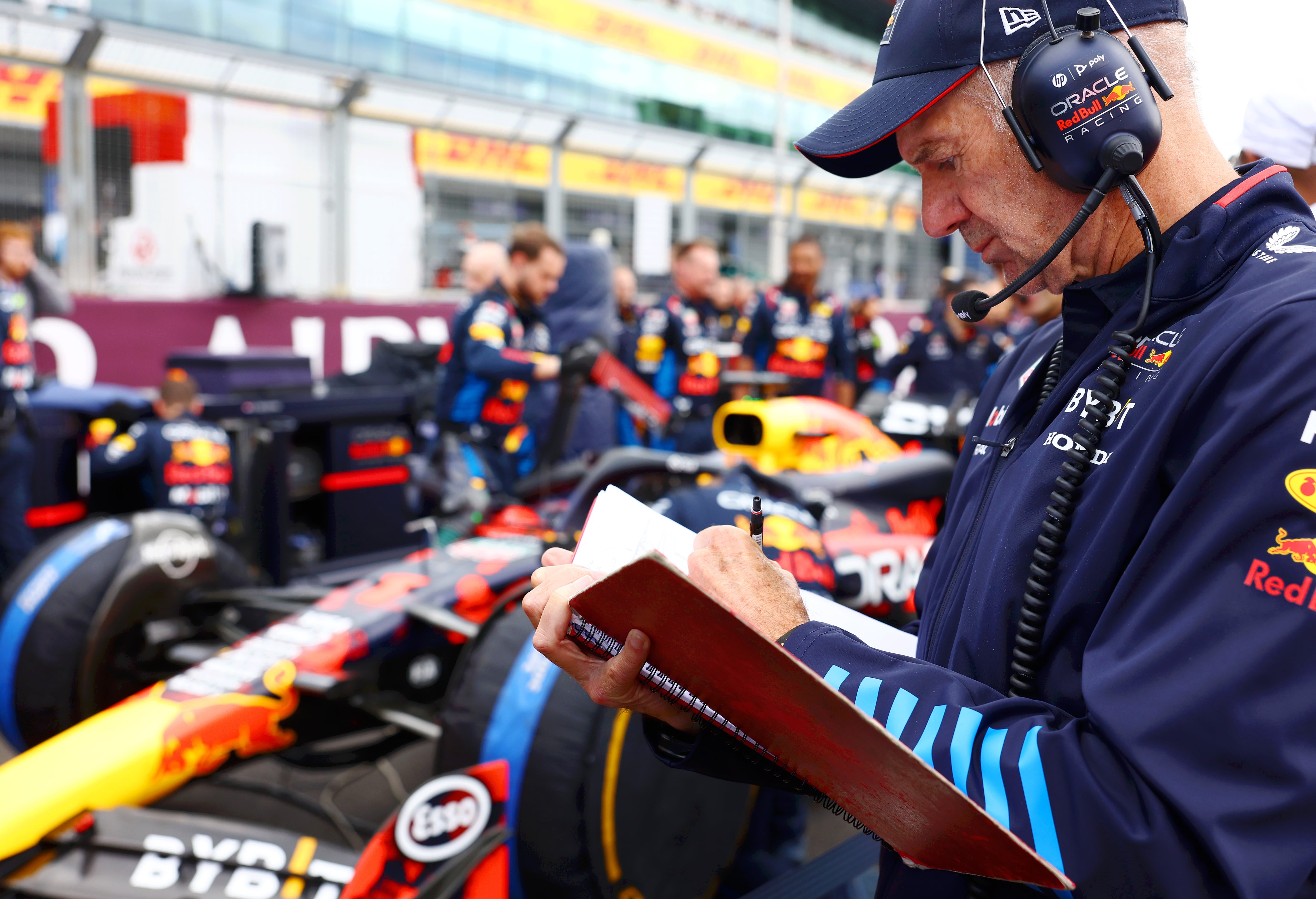 Adrian Newey se incorporará a la escudería Aston Martin